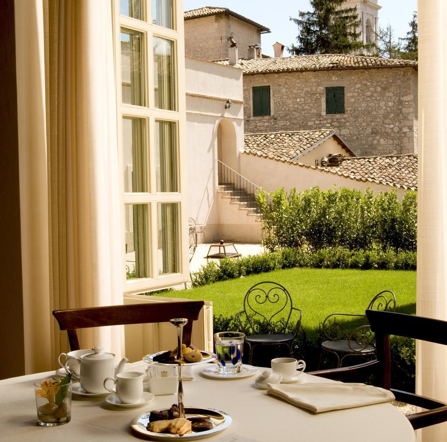 Relais & Chateaux Palazzo Seneca Hotel Norcia Exterior photo